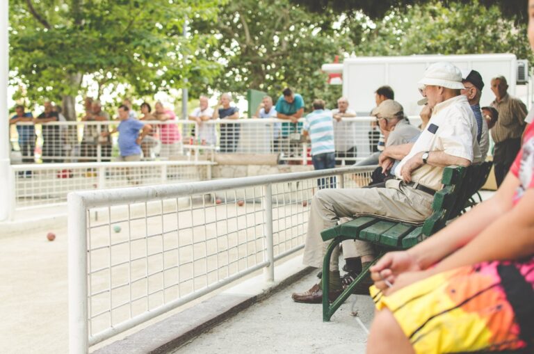 Cómo superar la soledad a través de la interacción social